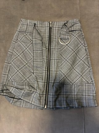 Falda Stradivarius cuadros cremallera
