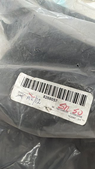 Panel de suelo, negro para Aprilia, SR 50. Ref. AP8268057