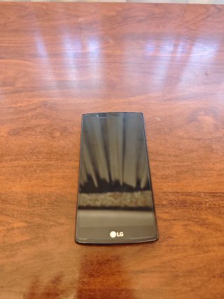 LG G4 Plata - Incluye Caja y la tapa de cuero