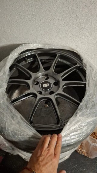 Llantas Racing Division VR5