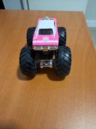 Hot Wheels Monster Truck 2023 Metalico Rosa