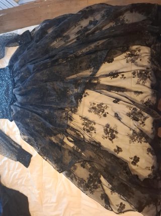 Vestido negro lentejuelas y tul talla s