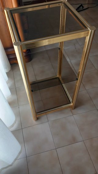 Mobiletto in ottone e vetro