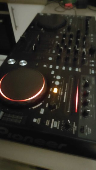 Controladora DJ Pioneer DDJ-S1