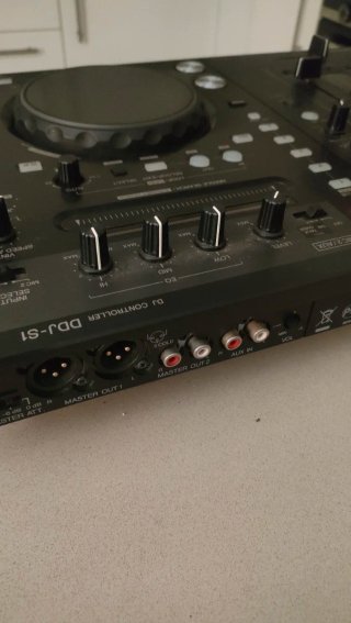 Controladora DJ Pioneer DDJ-S1