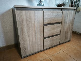 Mueble aparador de madera. Solo recogida.