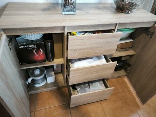 Mueble aparador de madera. Solo recogida.