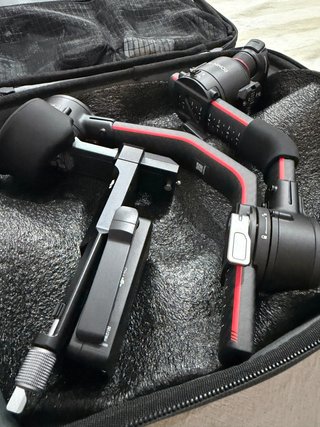 DJI RS 2 Pro Combo Gimbal Estabilizador