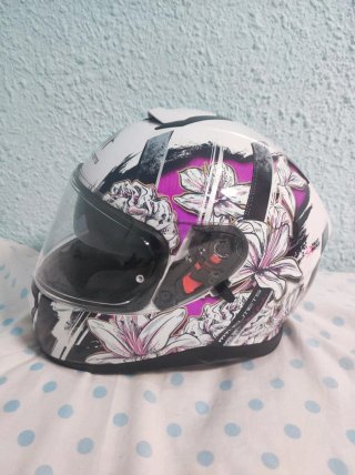Casco de moto MT Helmets Von diseño floral
