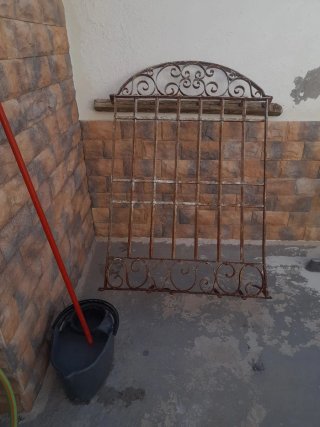 Reja antigua forja medio punto