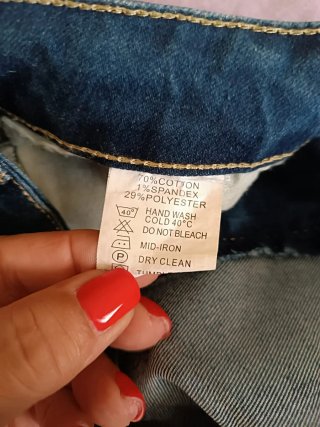 Pantaloncino jeans donna con paillettes