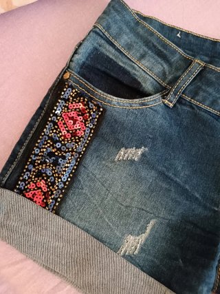Pantaloncino jeans donna con paillettes