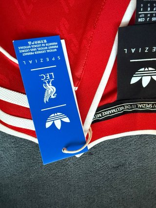 Camiseta SpezialxLiverpool F.C. (Edición limitada)