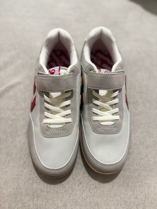 Chanclas nike jordan y zapatillas hummel