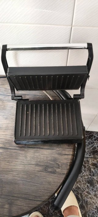Mini sandwichera Jata