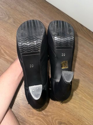 Botines de tacón alto negros
