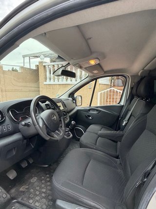 OPEL VIVARO 2016. renault trafic/Nissan primasta