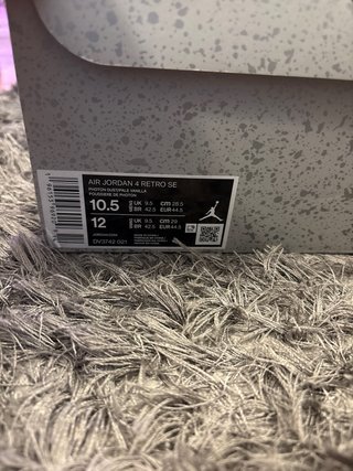 Air Jordan 4 Retro SE Craft Photon Dust