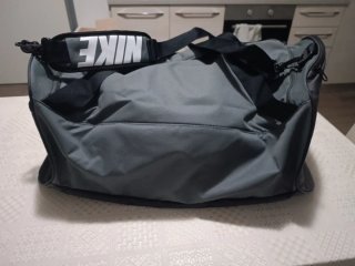 Borsa sportiva Nike grigio e nera