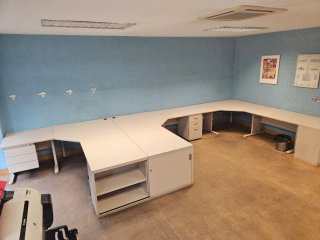 Mesas de oficina modulares beige