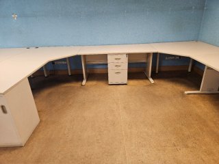 Mesas de oficina modulares beige