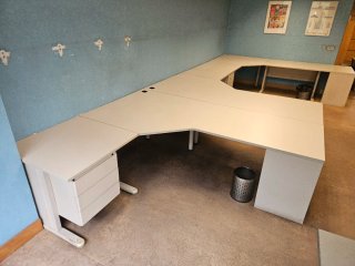 Mesas de oficina modulares beige