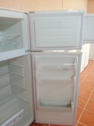 Frigorífico Congelador  Marca Edesa Blanco