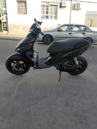 Yamaha Jog RR Competición