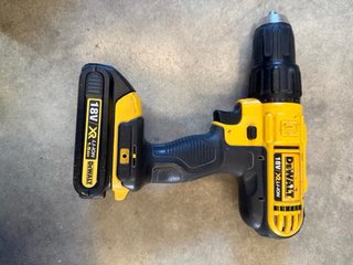 Taladro Percutor Dewalt DCD776C3 18V