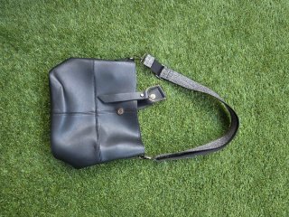 Bolso de hombro negro