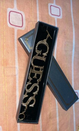 Pulsera Guess Dorada