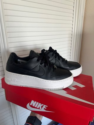 Nike Air Force 1 Sage Low Nero Bianco