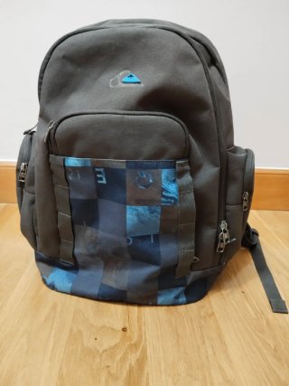 Mochila Quiksilver Gris y Azul