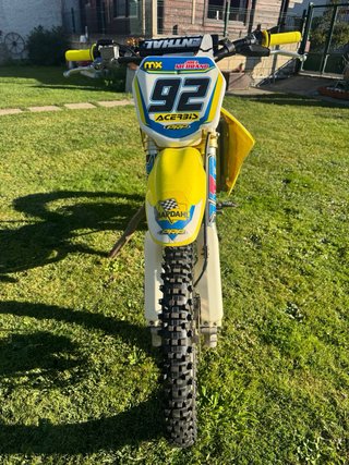 SUZUKI RM85