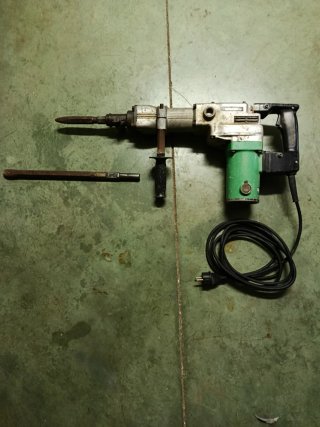 Martillo Hitachi