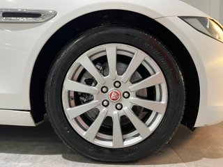 Jaguar XE 2016