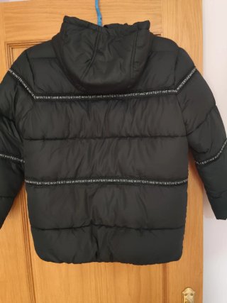 Cazadora niño negra capucha
