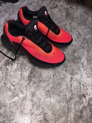 Zapatillas Nike Air Max Naranja y Negro