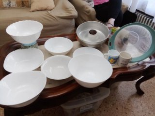 Lote fuentes y cuencos metálicos,fuentes de casco,