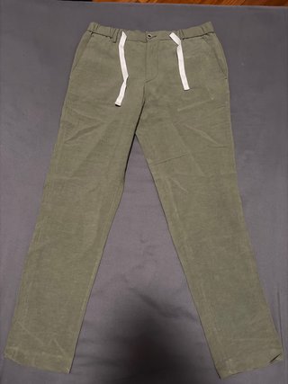 Pantaloni verdi in lino