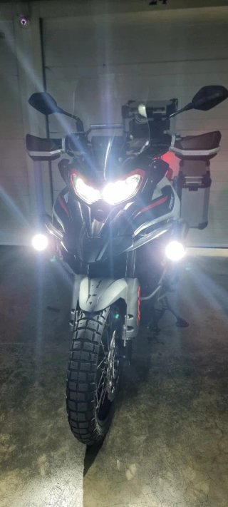 Benelli TRK 702X Trail Moto