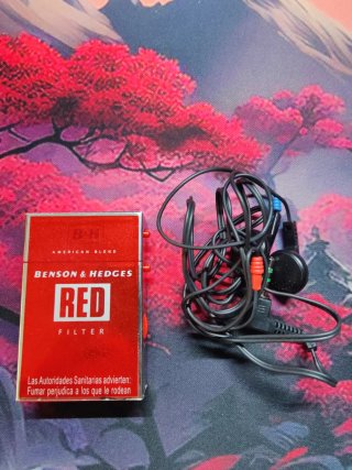 Radio FM Mini Benson & Hedges RED