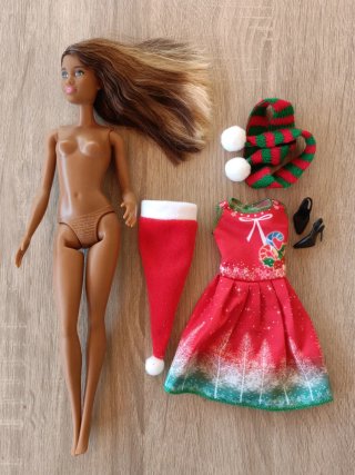 MUÑECA BARBIE, FASHIONISTA, NAVIDAD, 2011