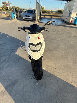 Piaggio Typhoon 50 Scooter