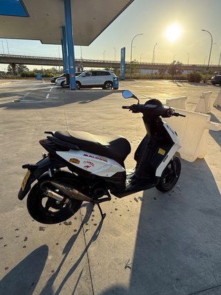 Piaggio Typhoon 50 Scooter