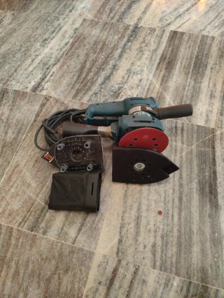 Lijadora BlackDecker 155W v.rariable