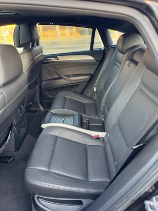 BMW X6 2011
