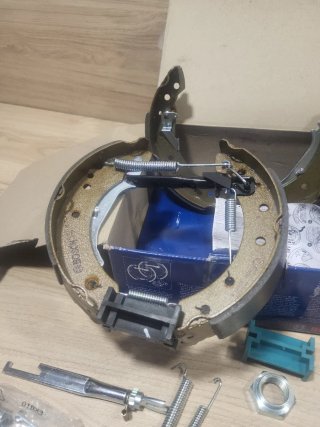 Juego Zapatas Freno para Peugeot 0204114548