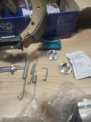 Juego Zapatas Freno para Peugeot 0204114548