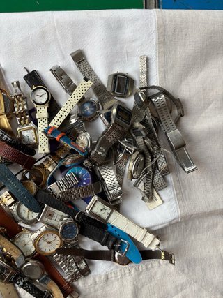 Lote 45 relojes de oro y plata